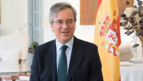 Embajador de espana en china.jpg