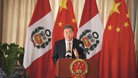 采访中国驻古巴大使_副本.jpg