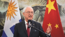 乌拉圭外交部长卢贝特金6月4日在乌拉圭首都蒙得维的亚一场活动_150366_副本.jpg