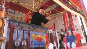Xie_Bangyin_performs_Tangfang__145961_副本.jpg